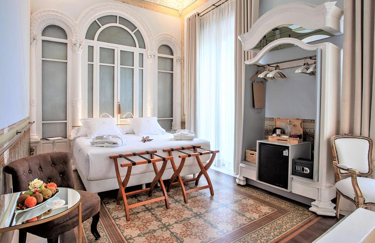 Deluxe Double Room Bath