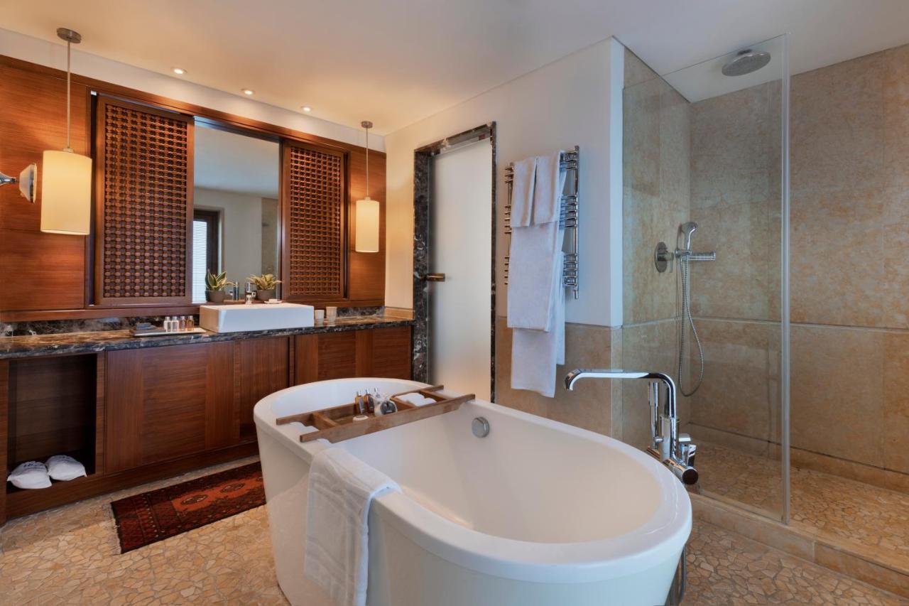 Desert View Romantic Villa