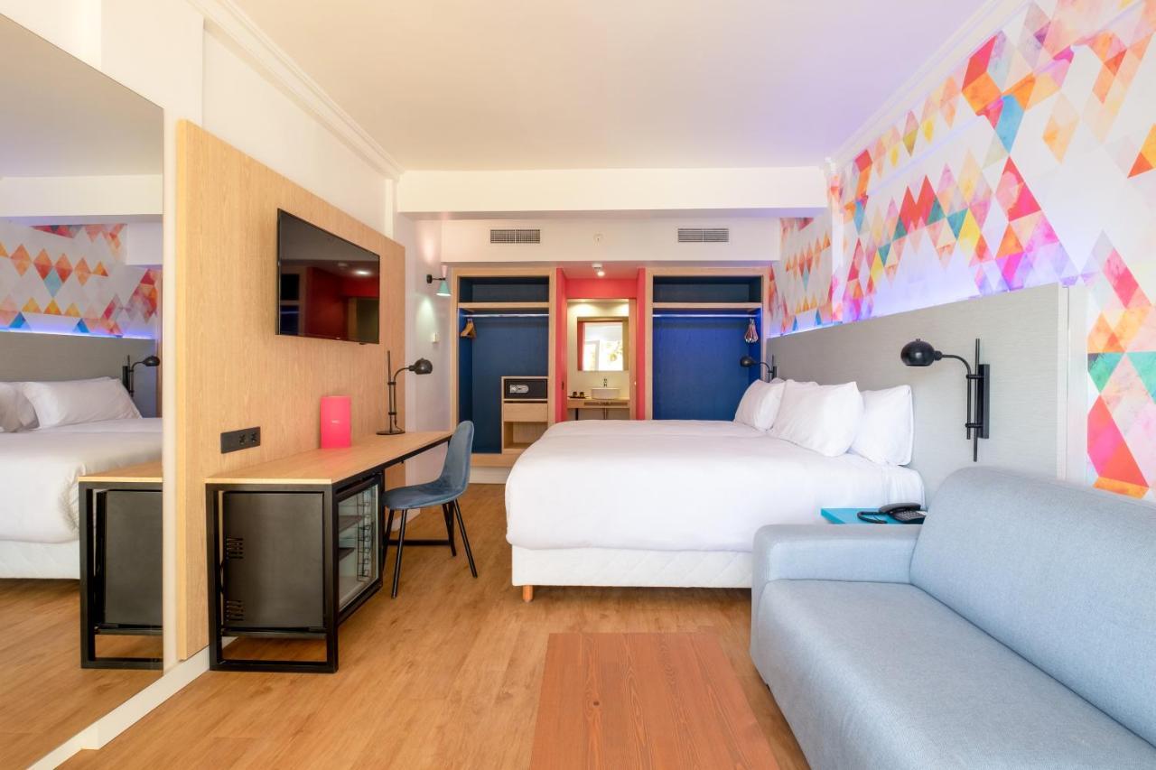 Deluxe Double or Twin Room Garden View