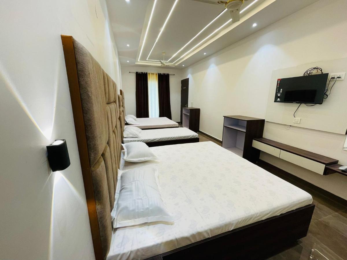 Deluxe Family Suite