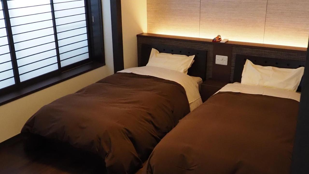 Suite with Pool View