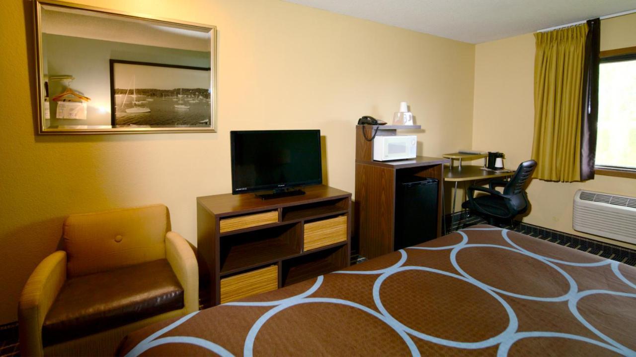 King Studio Suite - Non-Smoking