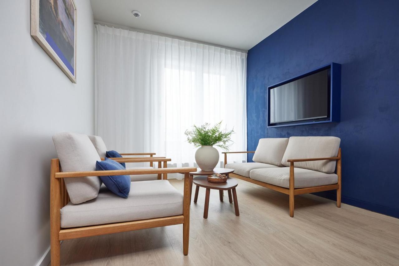 Penthouse Family Room