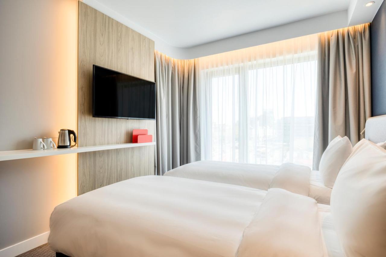 Standaard Kamer met 2 Aparte Bedden en Gratis Ontbijt