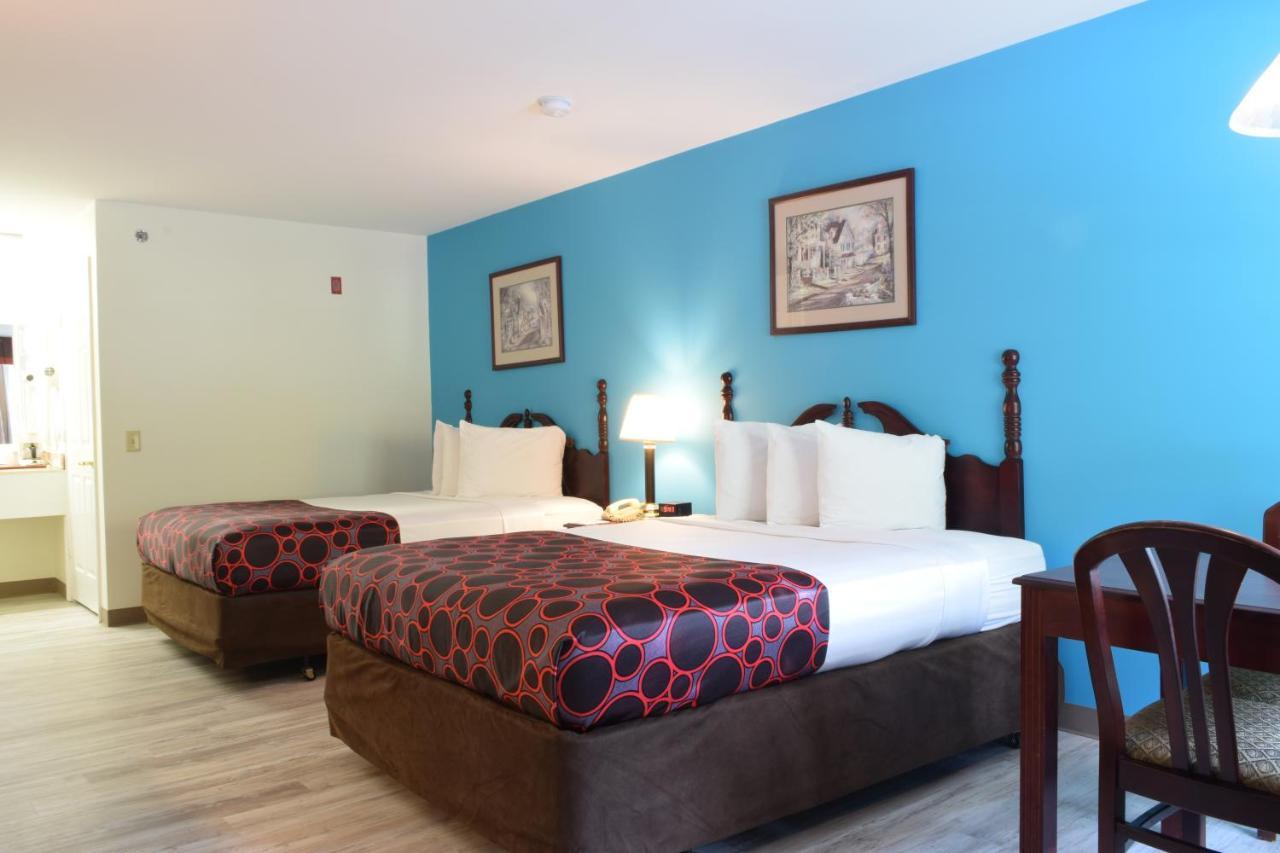 Deluxe Queen Room