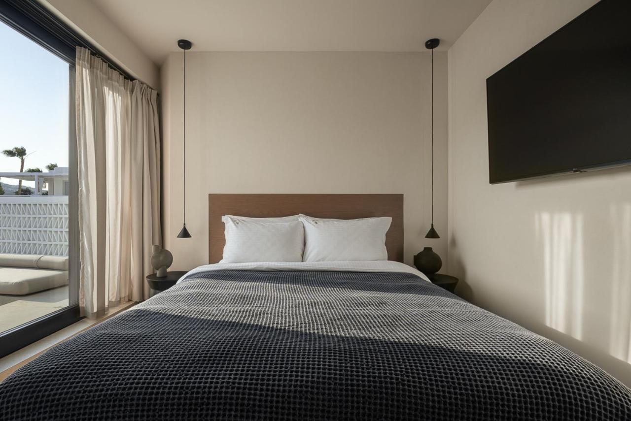 Lover's Suite with Sea View & Mini Pool