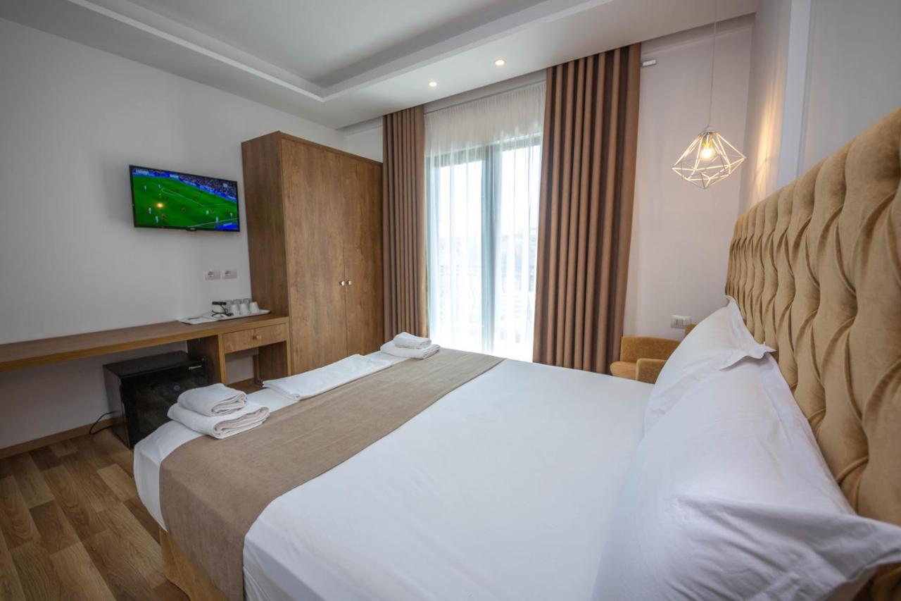 Deluxe Quadruple Room with Balcony