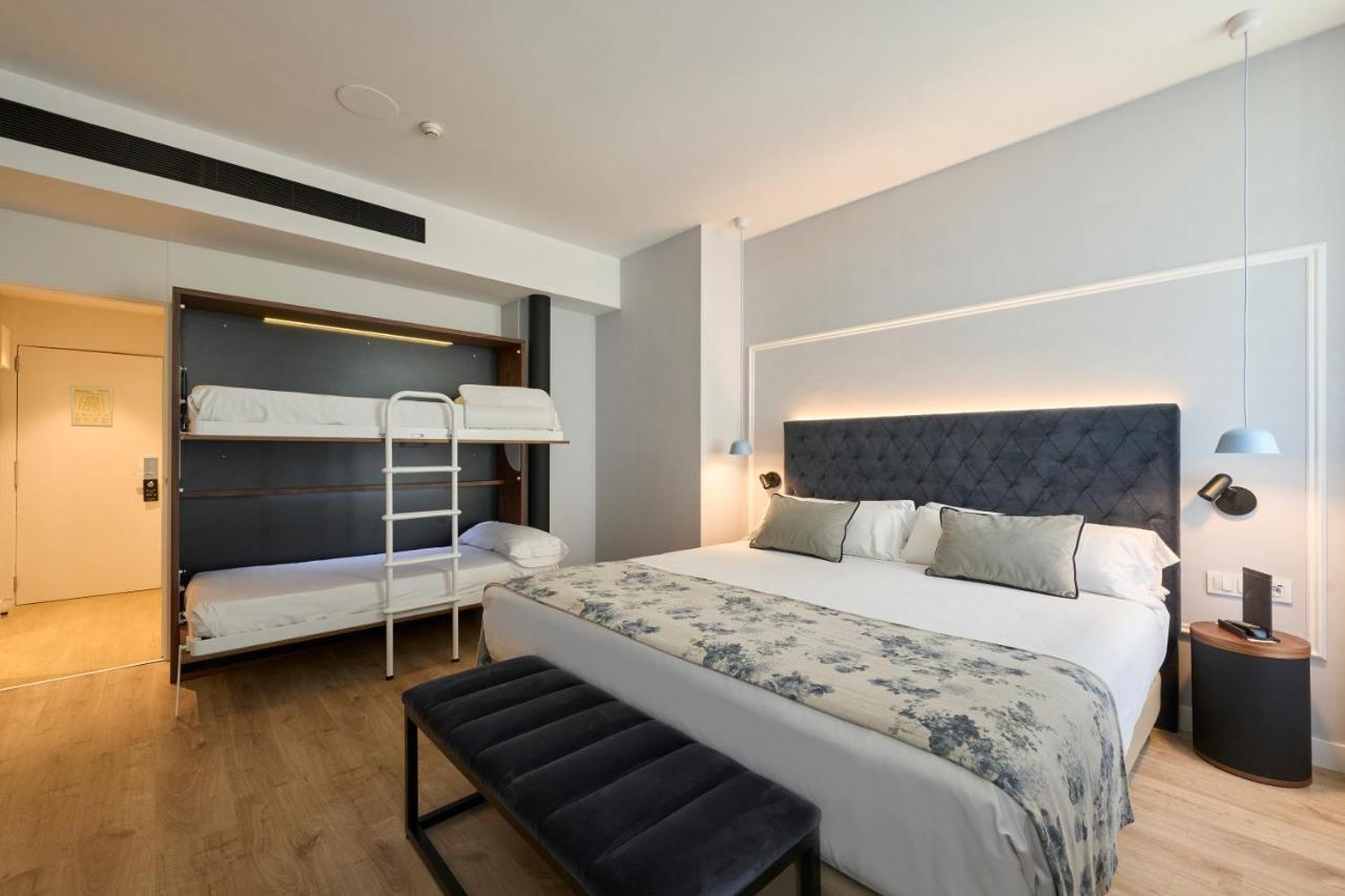 Premium Family Room