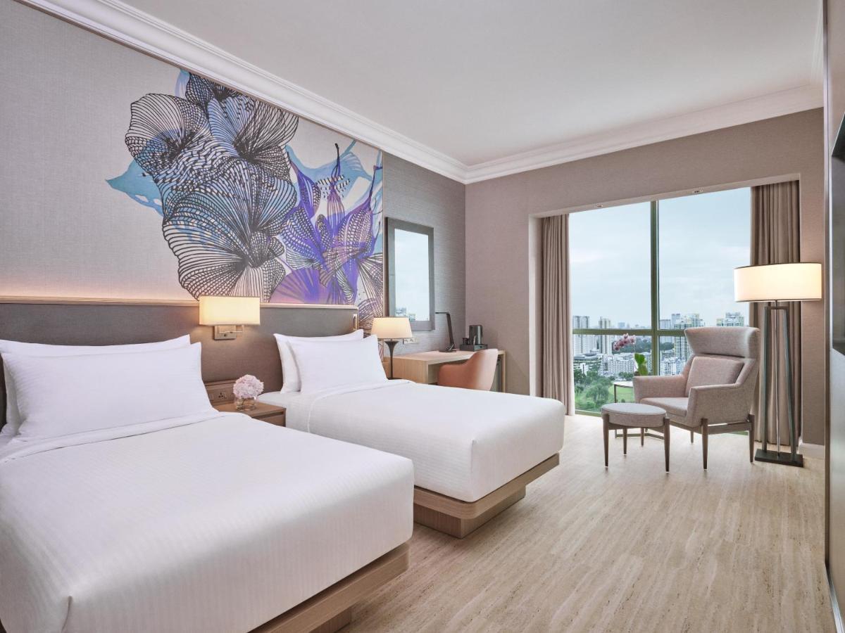 Premier Waterfront Twin Newly Renovated Room