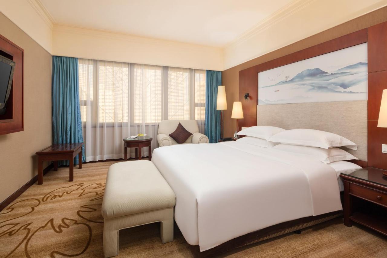 Deluxe Suite,1417770894:JPEG