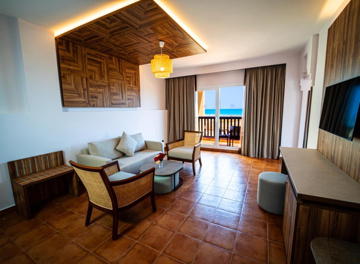 Chambre Double Supérieure - Vue sur Piscine