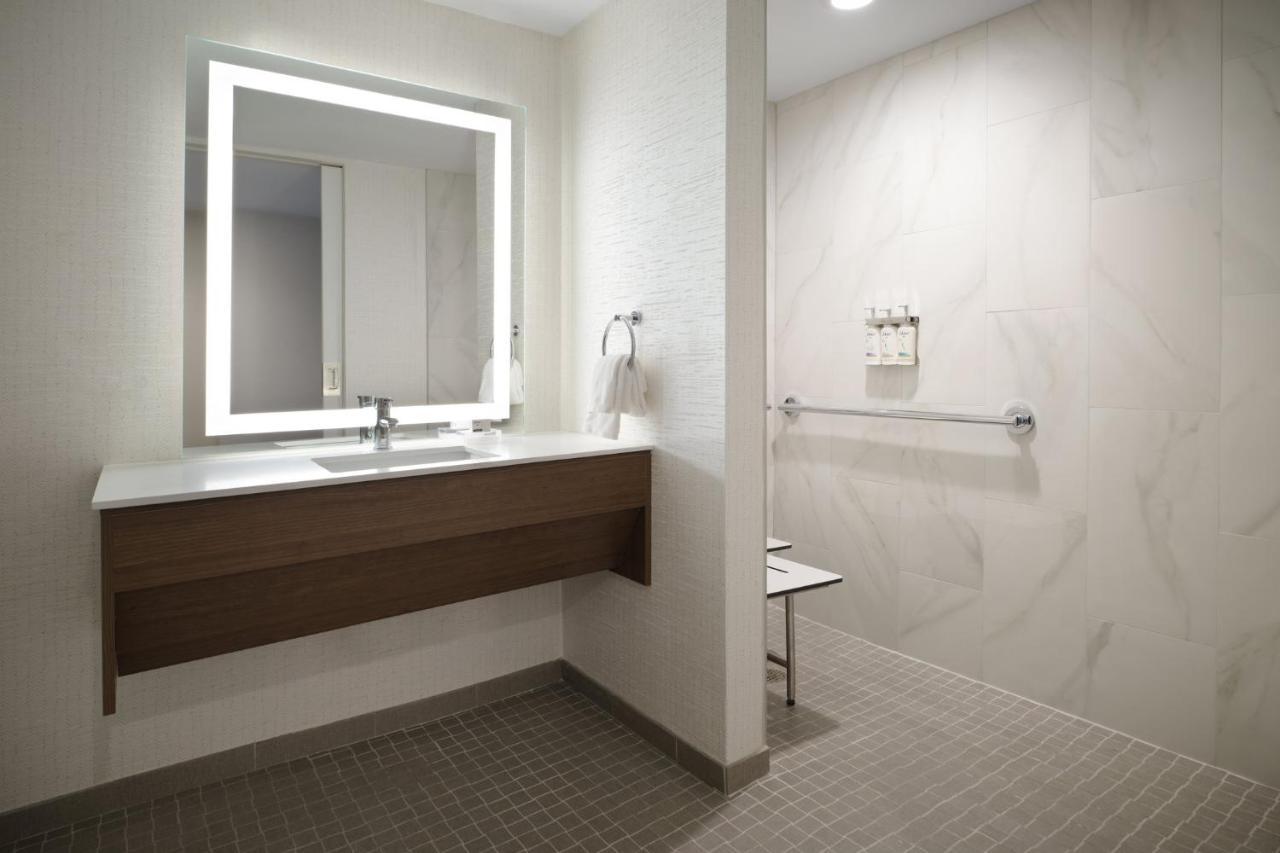 Premium Queen Room with Two Queen Beds and Mobility Accessible Shower