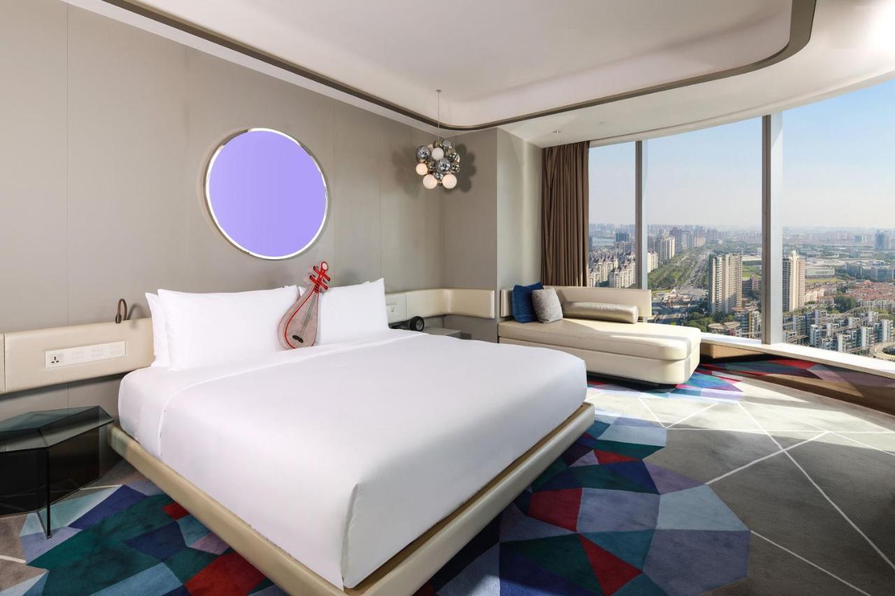 Spectacular Room, Guest room, 1 King, City view