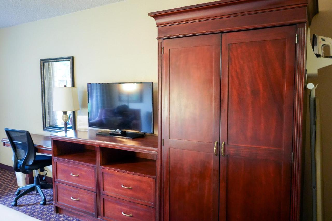 Deluxe Double Room Two Double Beds