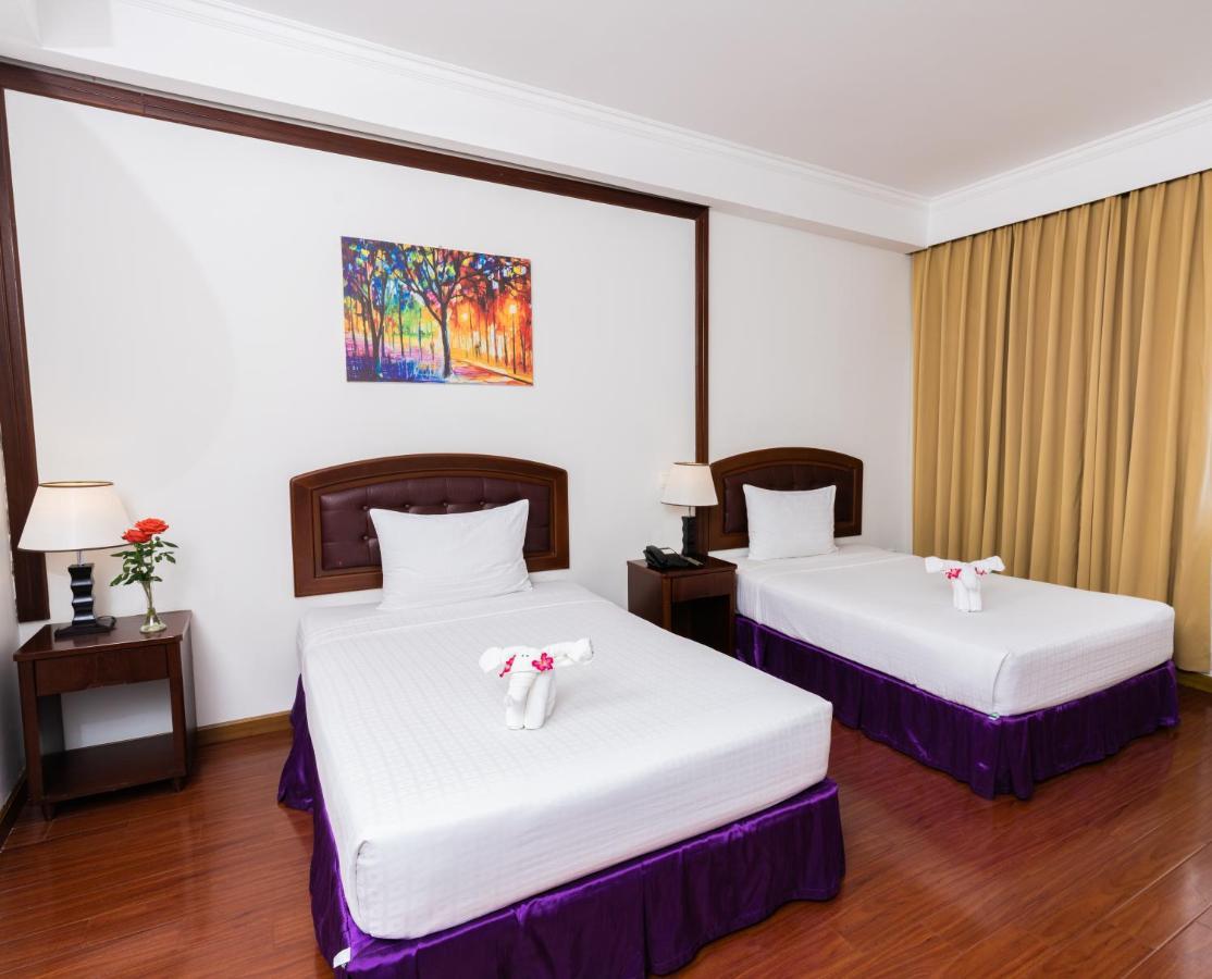 Deluxe Twin Room with Ocean View