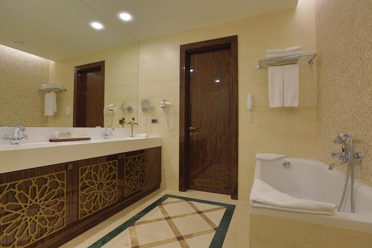 Superior Double Room,403783230:JPEG