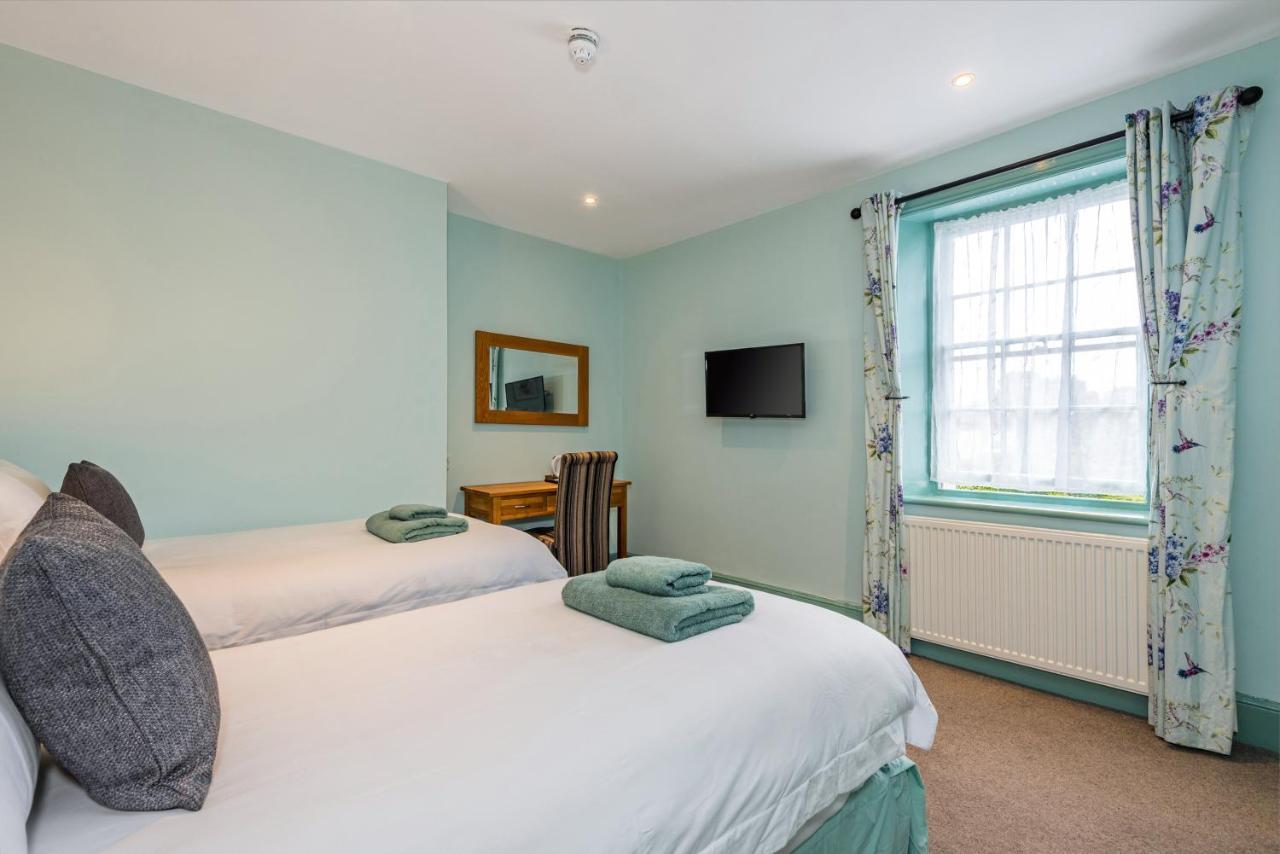 Double or Twin Room with Bathroom