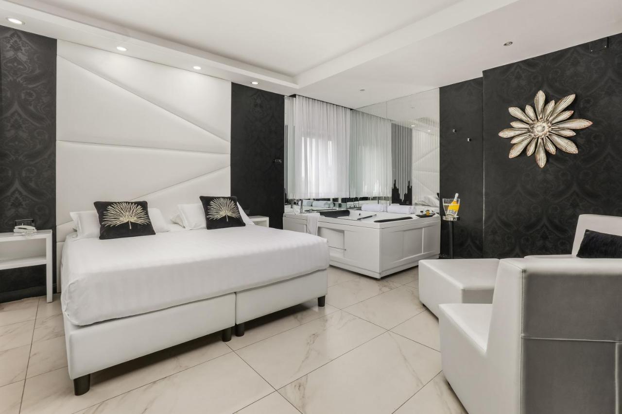 Suite with Spa Bath