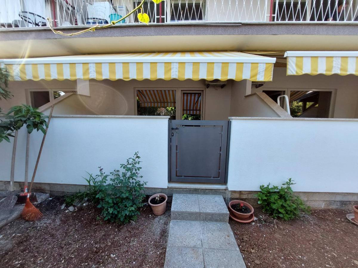 Doppelzimmer mit Balkon (2 Erwachsene + 1 Kind)