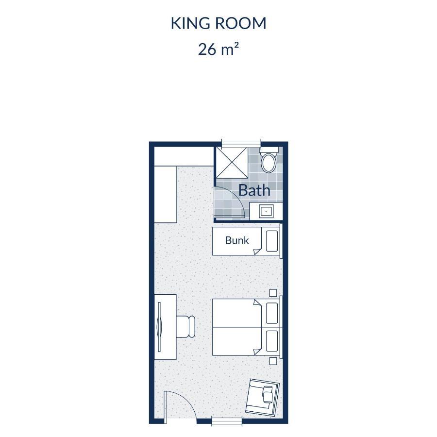 Queen Studio (no Pets)