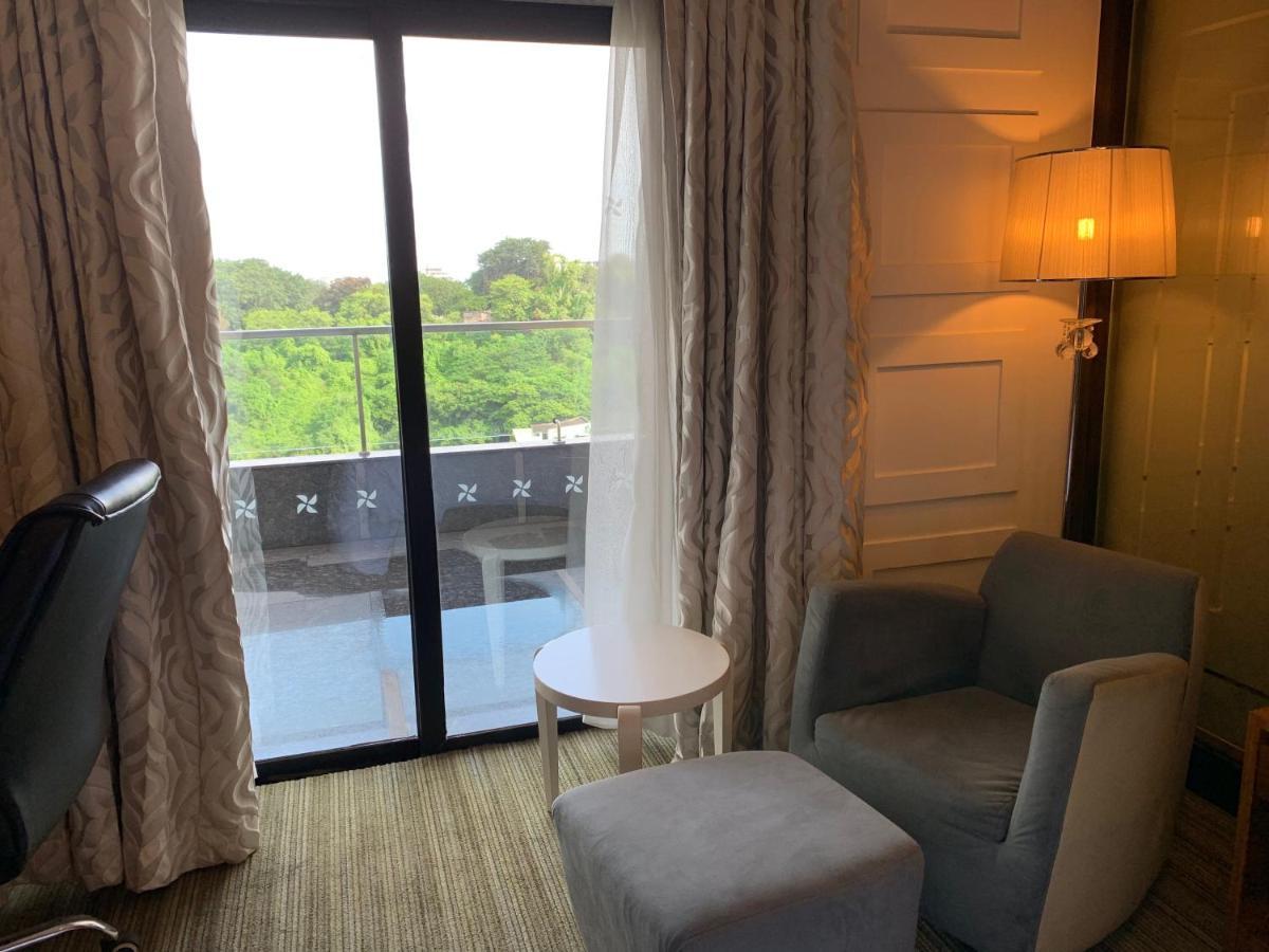 Premium Room Balcony Guest room King Bed,1421331717:JPEG