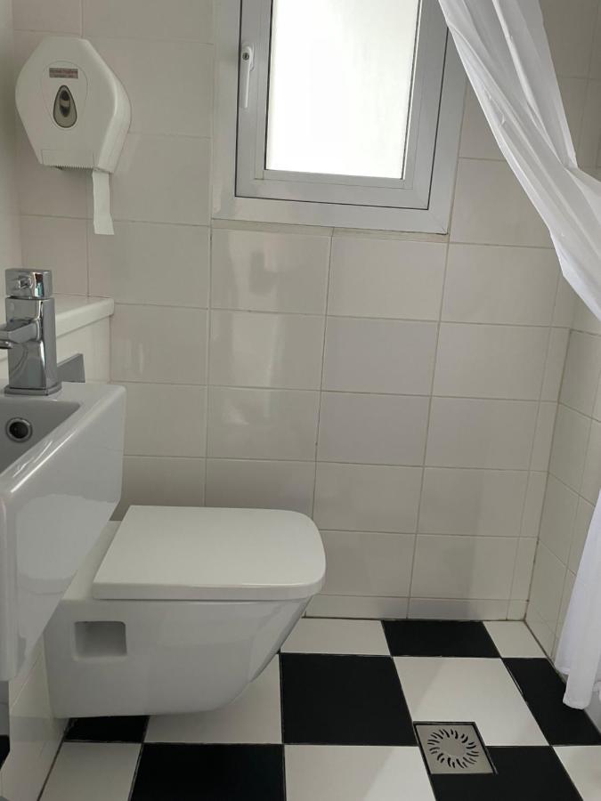 Chambre Simple avec Salle de Bains Commune