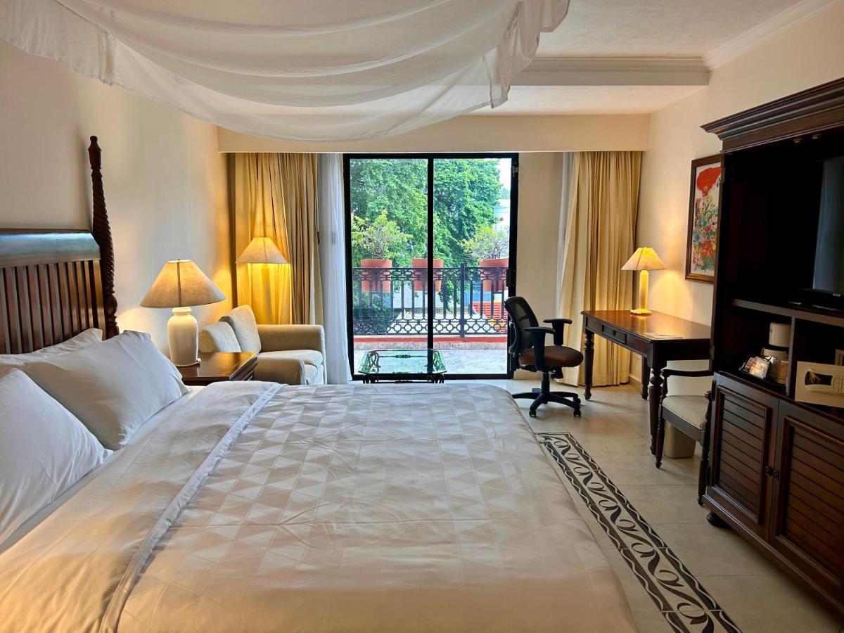 Premium King Room