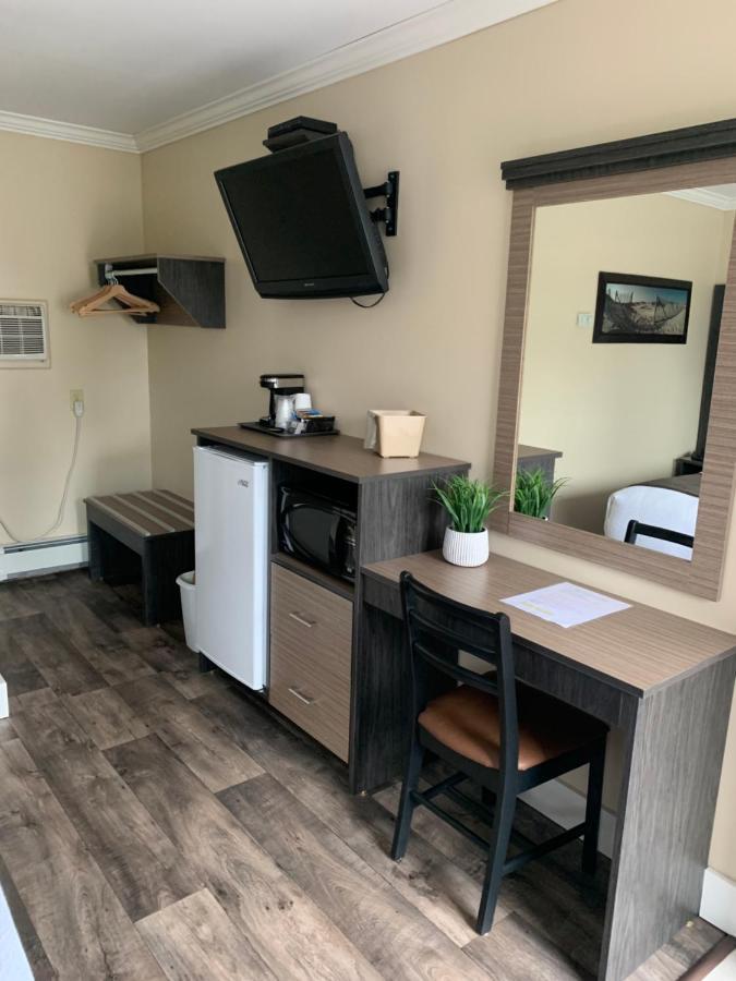 Single Room with Garden View