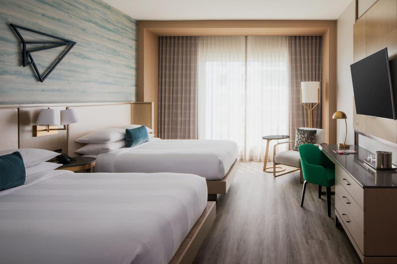 Standard Queen Room with Two Queen Beds and Roll-in Shower - Mobility Accessible