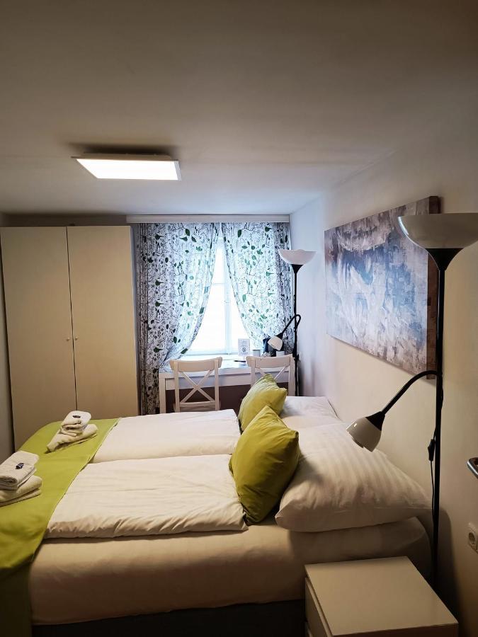 Double Room Private External Bathroom,1556531161:JPEG