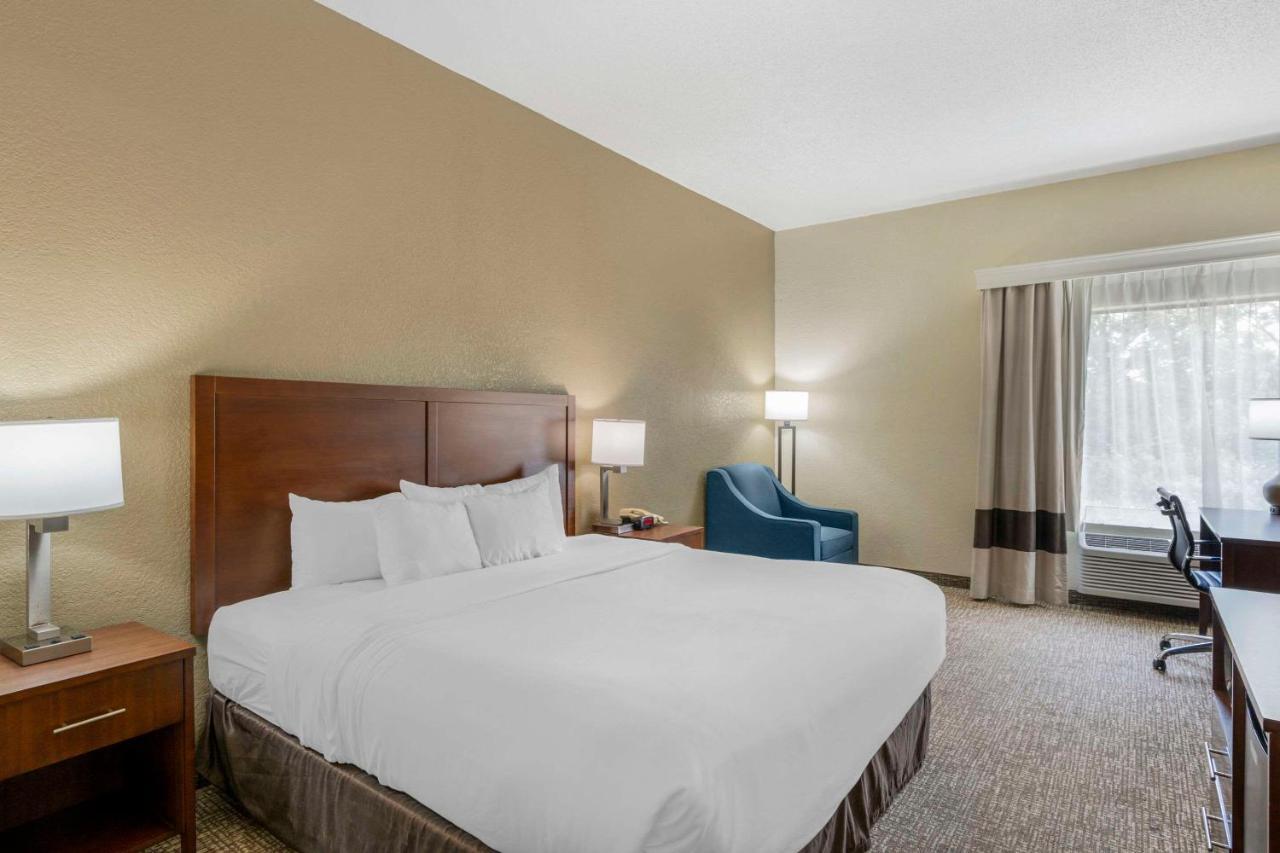 King Room - Accessible/Non-Smoking