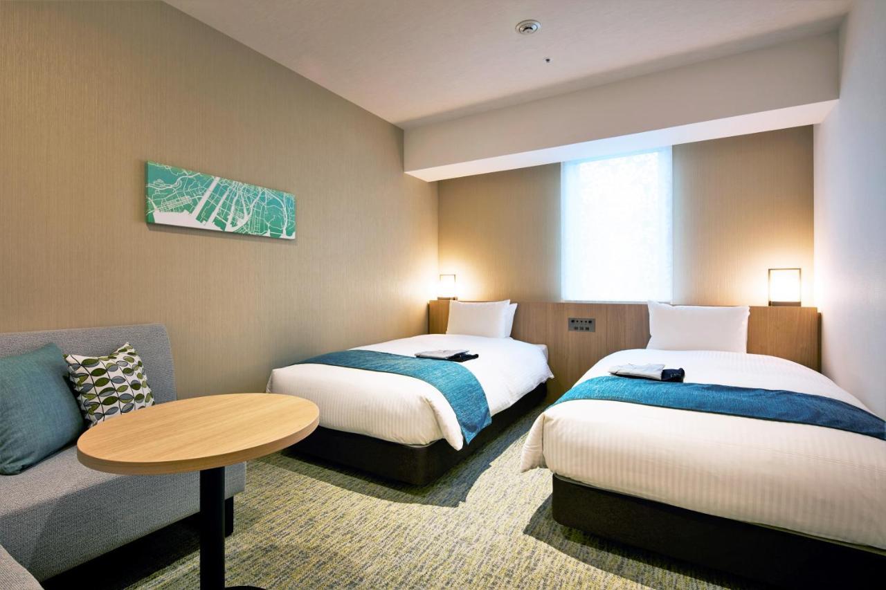 Superior Twin Room with Separate Bath and Toilet with Free access to Lounge - Non-Smoking