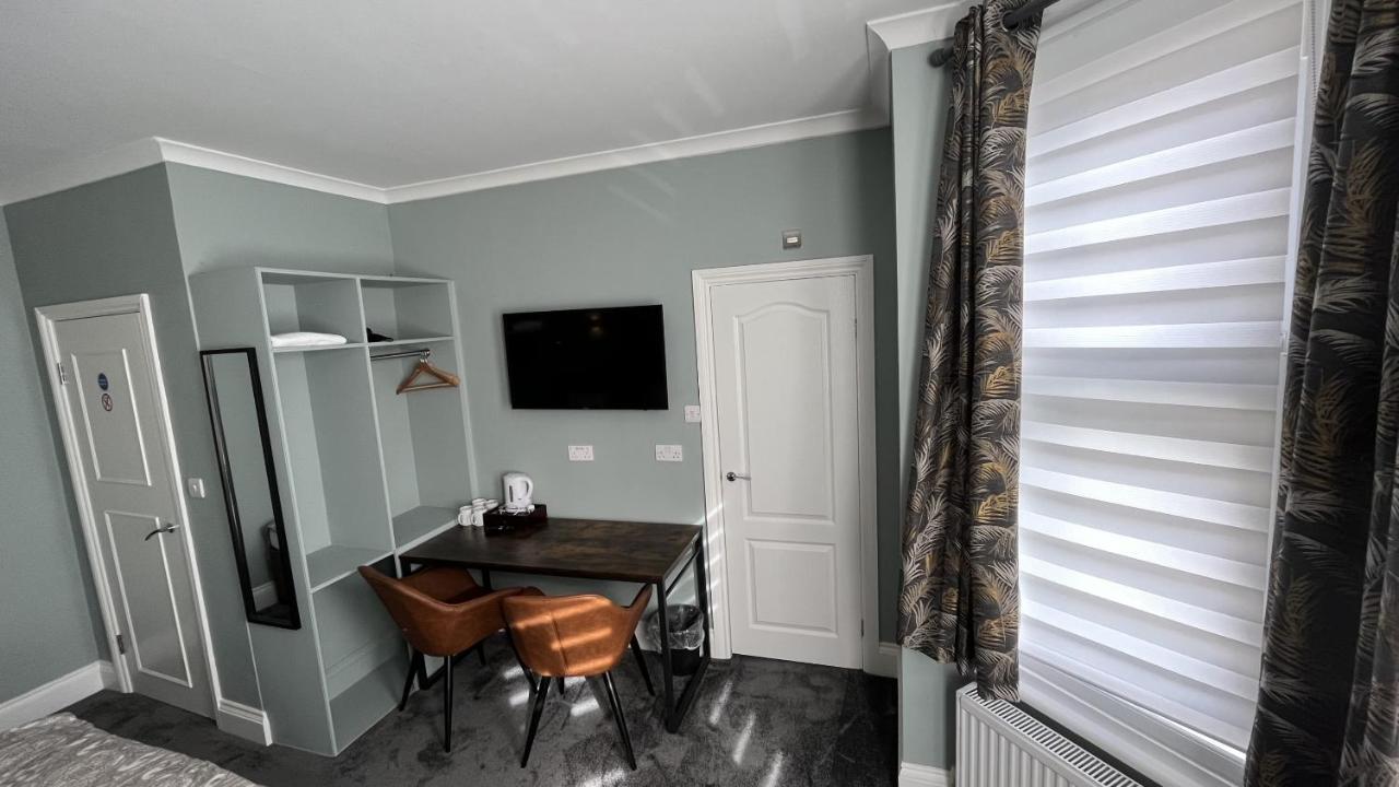 Quadruple Room,1428099280:JPEG