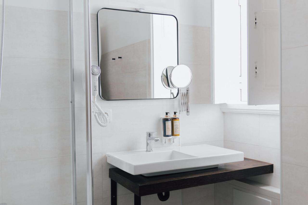 Tweepersoonskamer met 1 of 2 Bedden en Gedeelde Badkamer