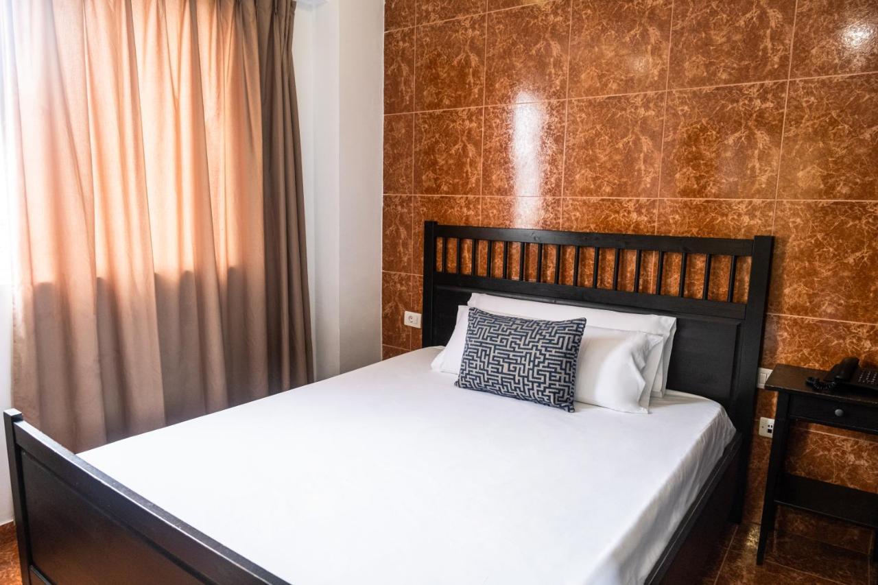 Exterior Basic Double or Twin Room with Balcony