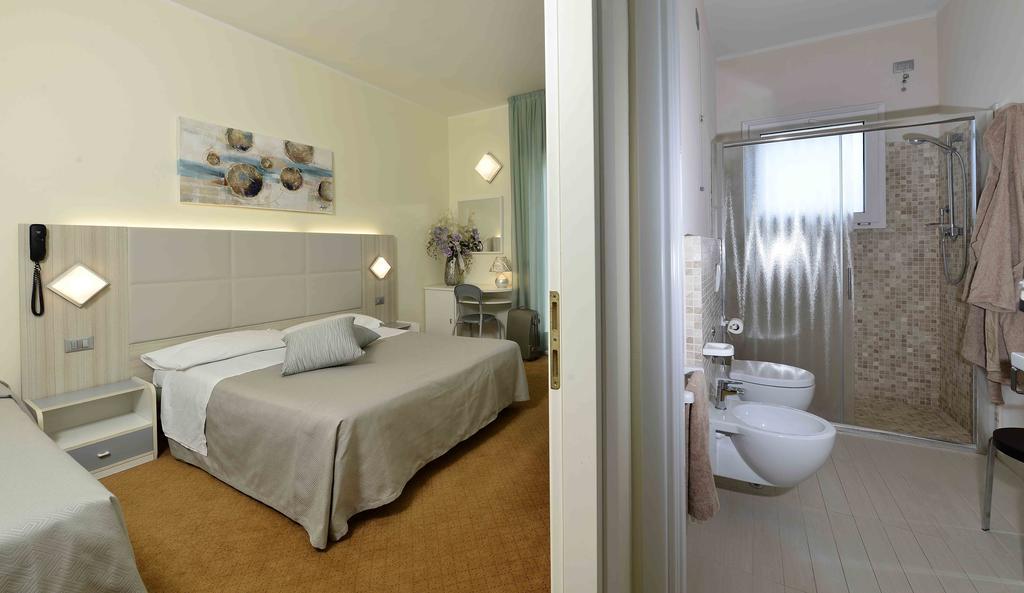 Quadruple Room,142922430:JPEG