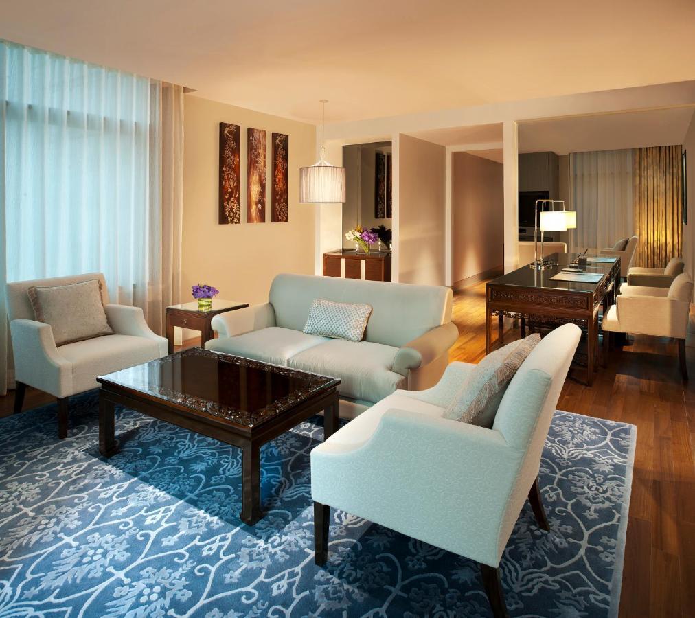 Grand Metropolitan One-Bedroom King Suite,1524100894:JPEG