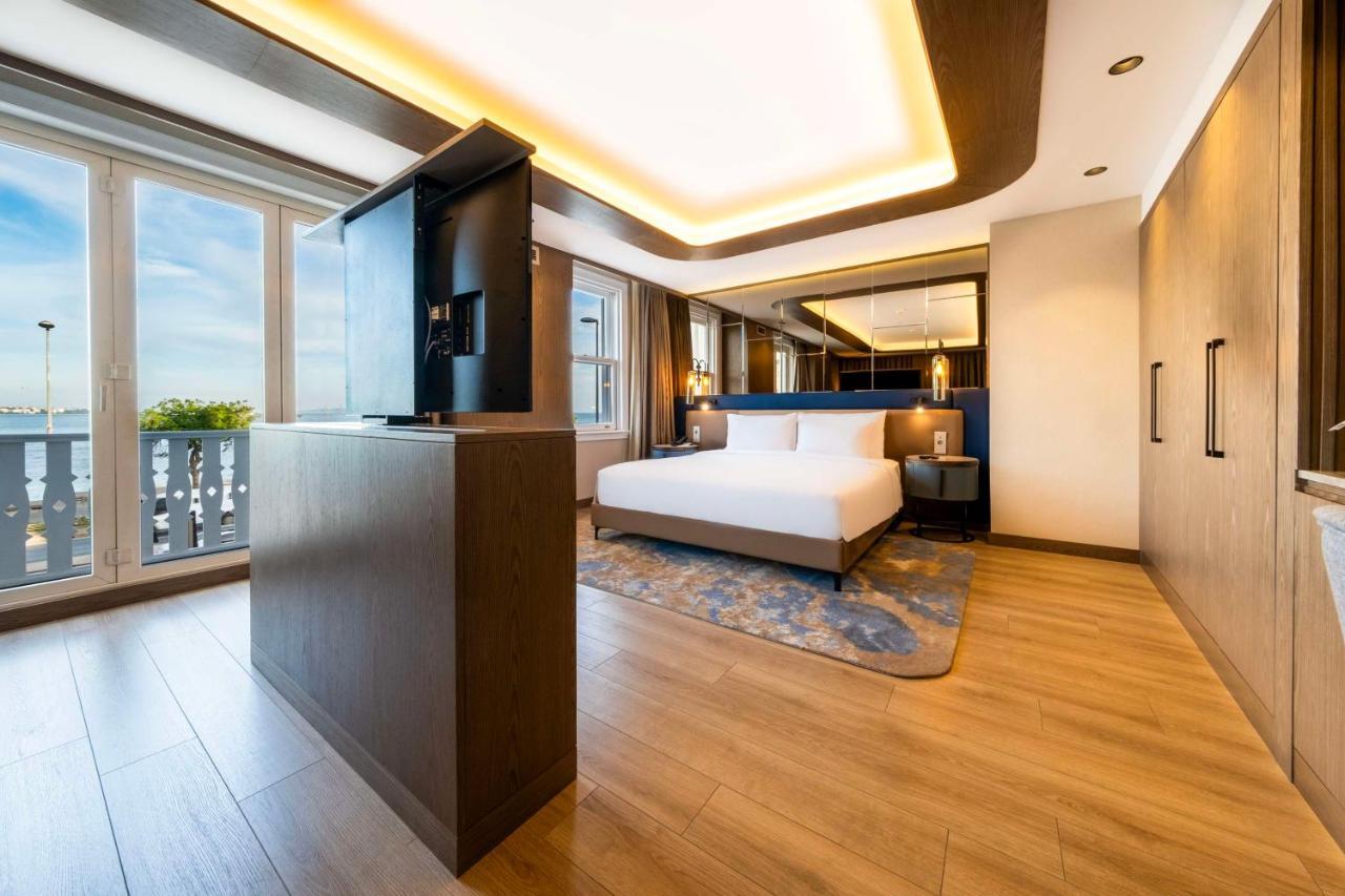 Suite with Balcony and Sea View - Non-Smoking,1430547682:JPEG
