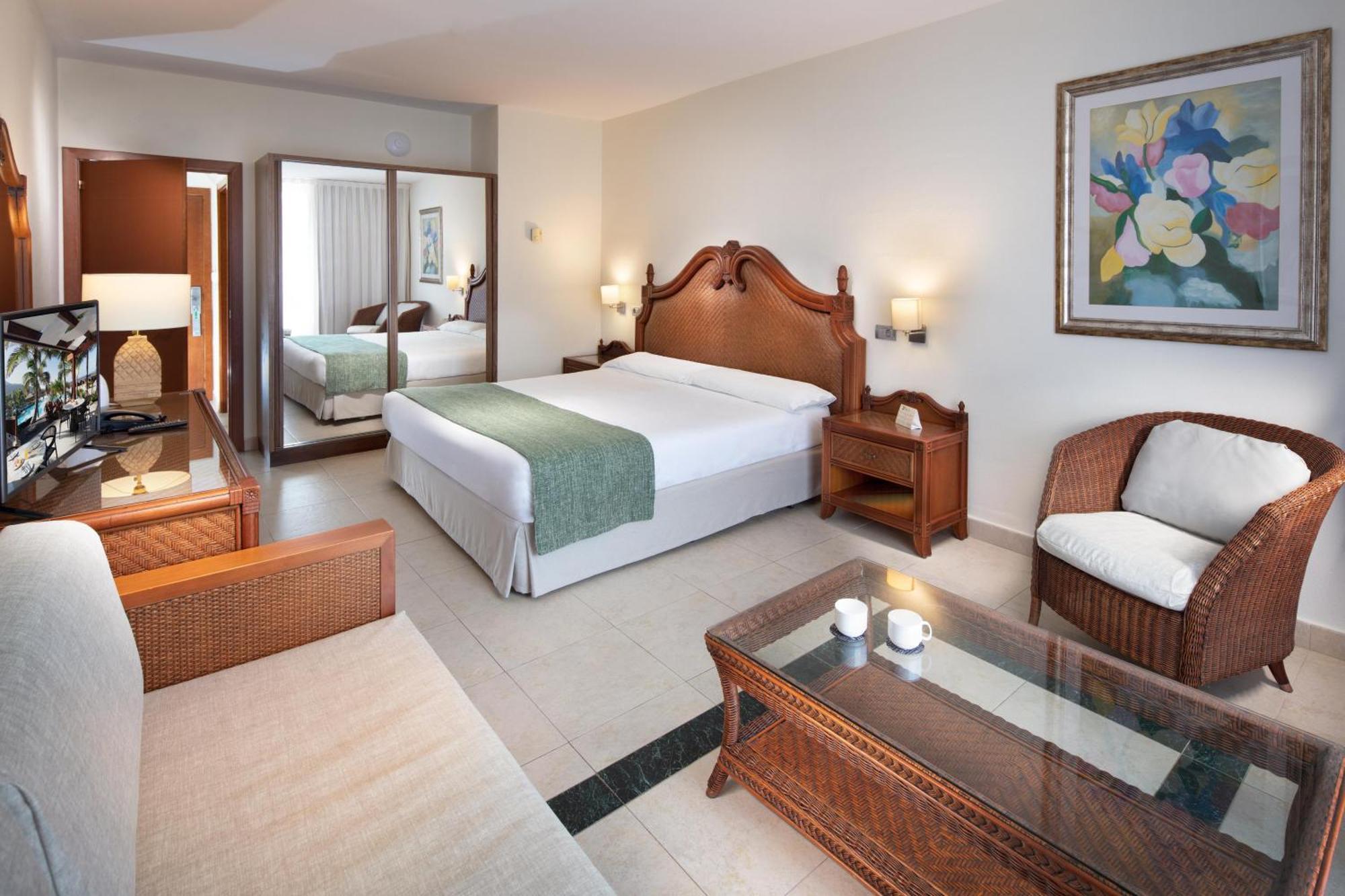 Double or Twin Room,1431792397:JPEG