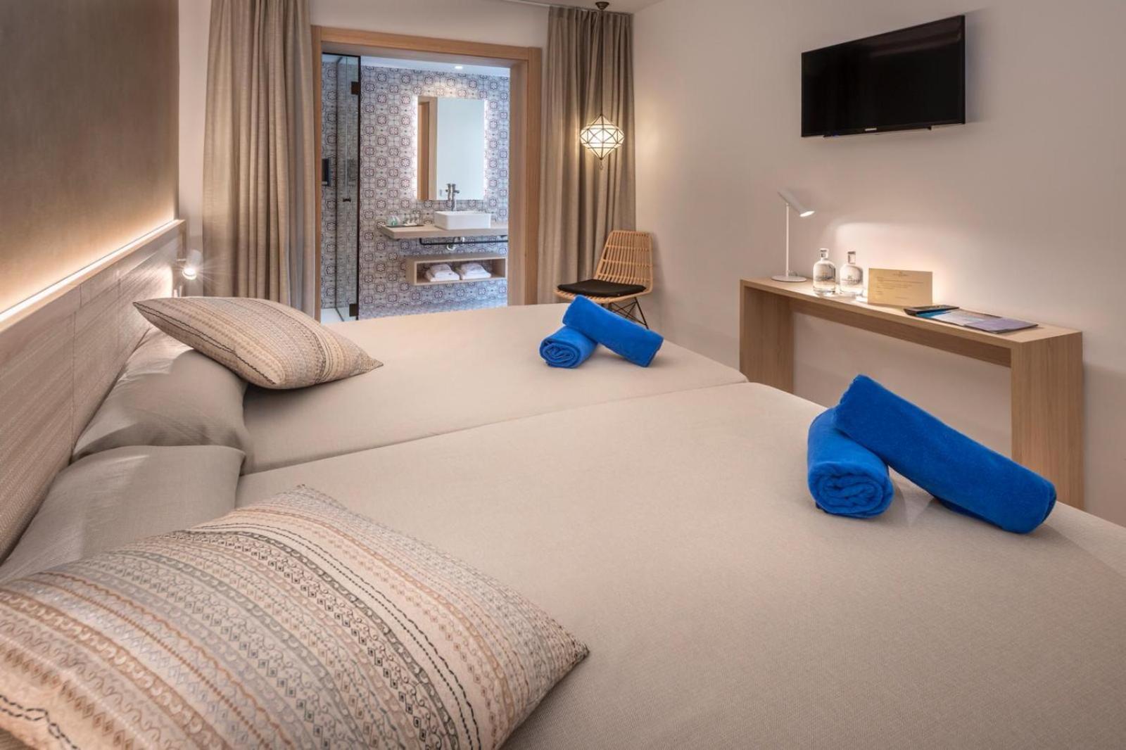 Premium Quadruple Room