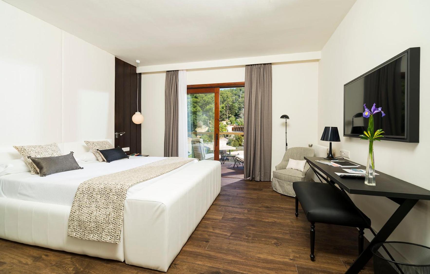 Double Room Garden View