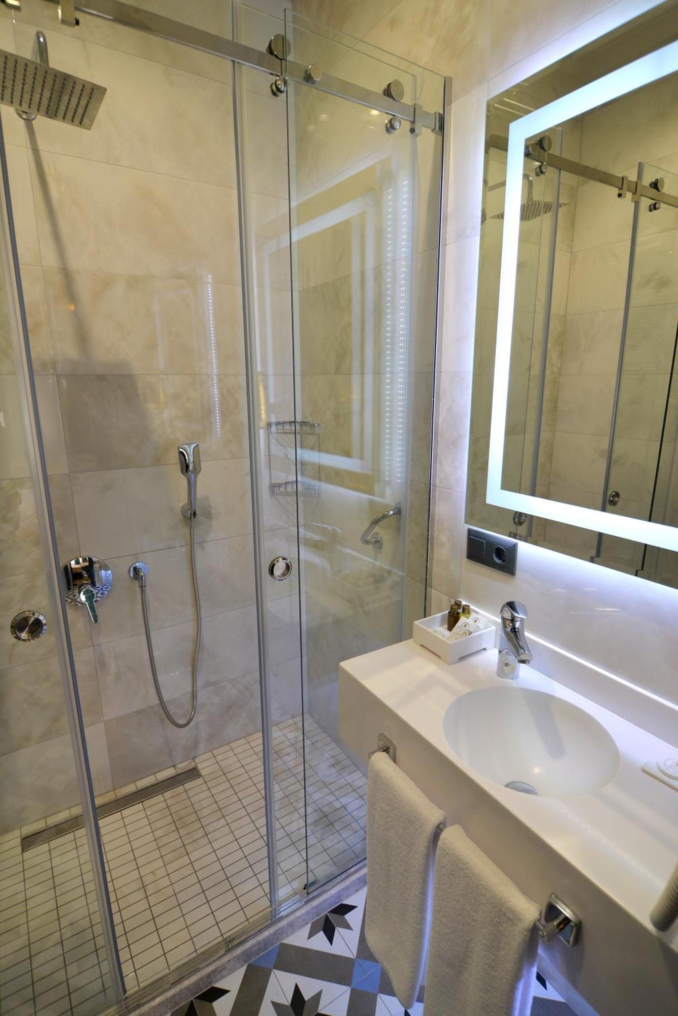 Superior Double Room,1433818123:JPEG