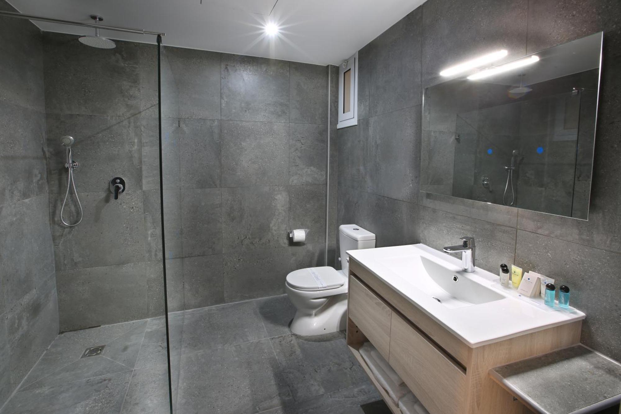 Triple Room,1028734129:JPEG
