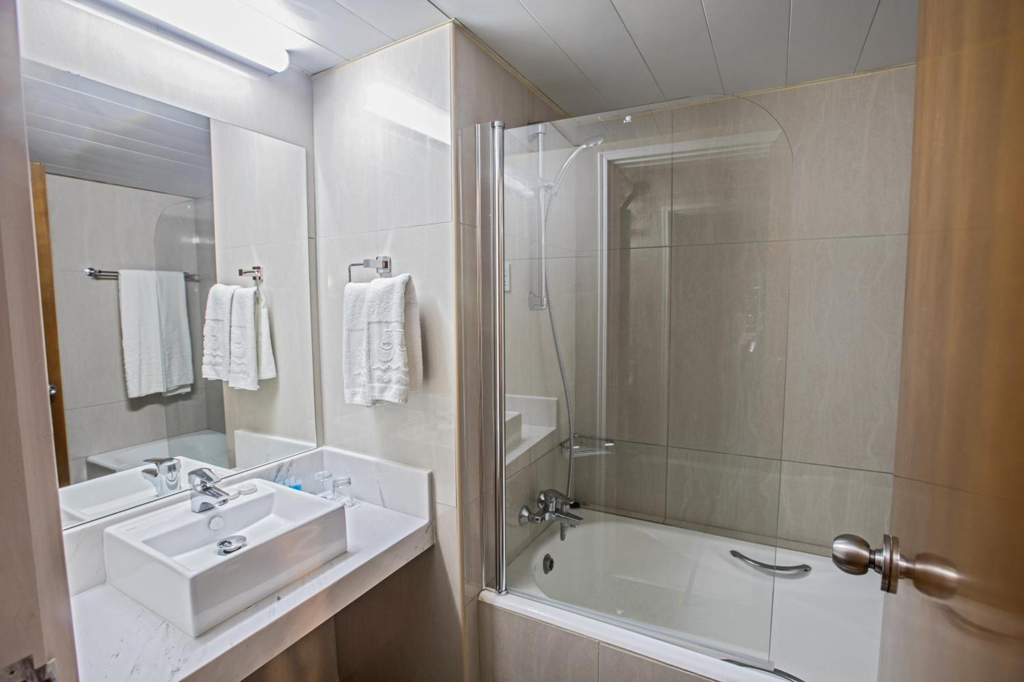 Standard Double or Twin Room Side Sea View