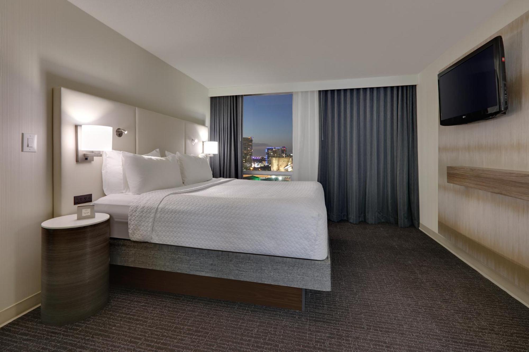 Premium Zimmer mit Kingsize-Bett und Balkon