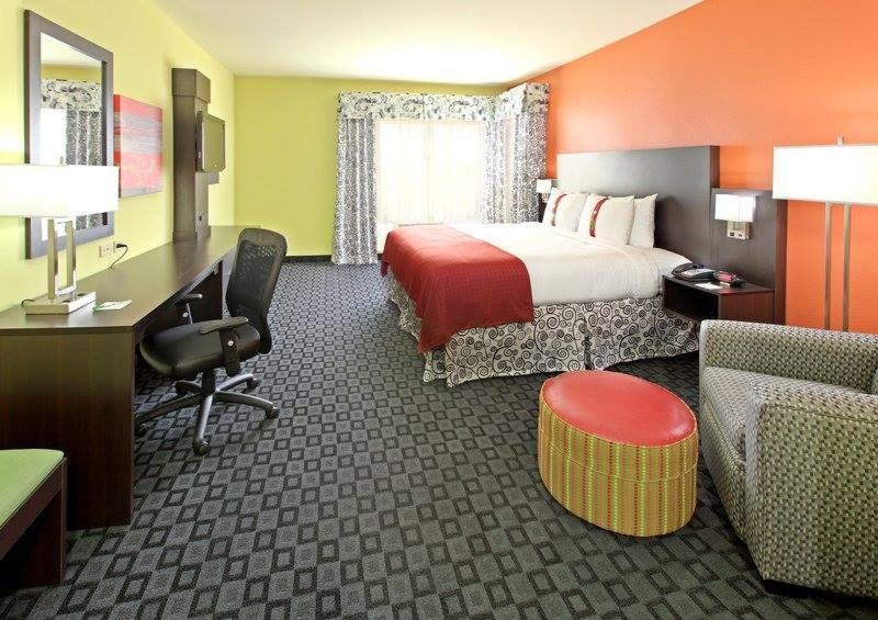 Standard King Room
