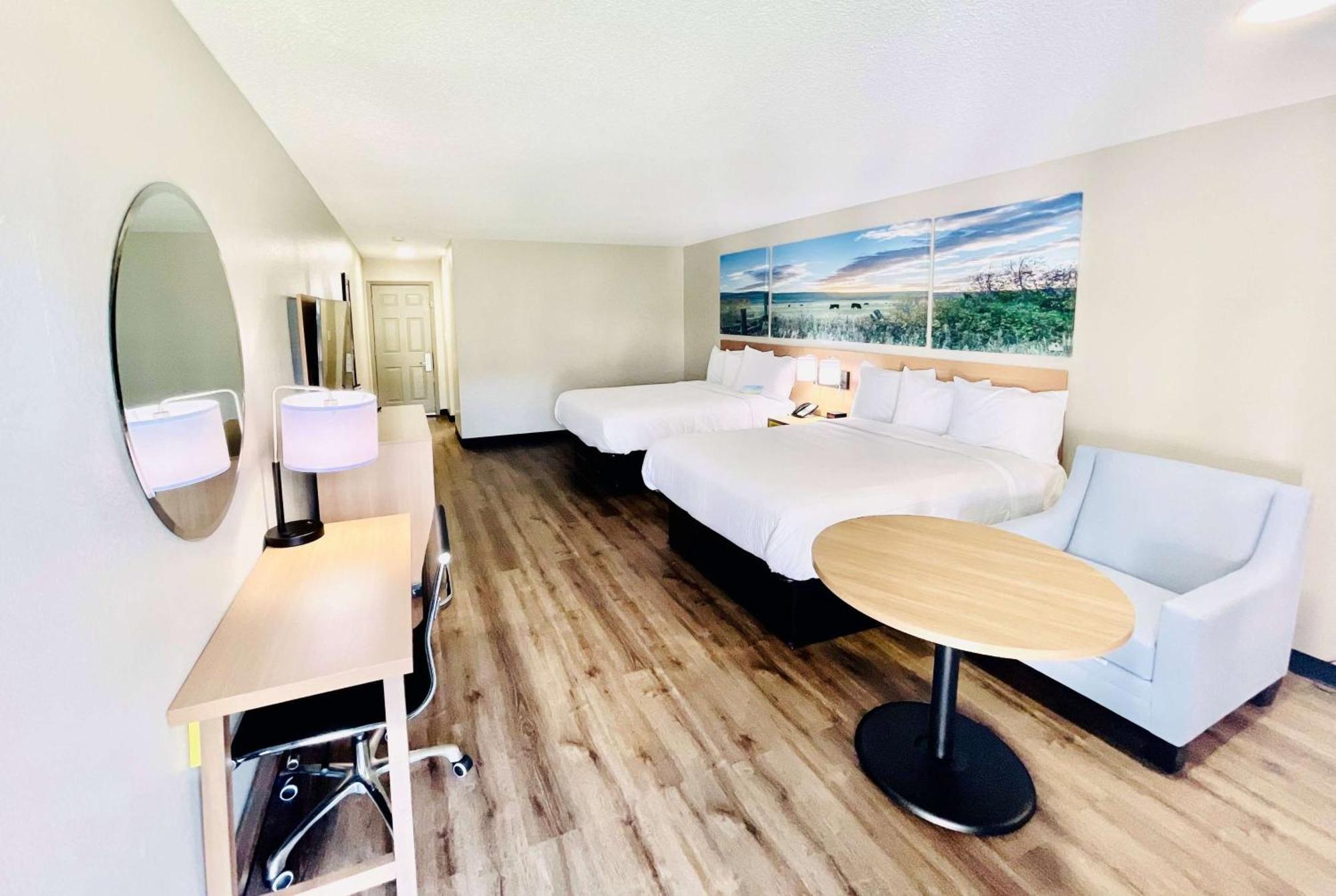 Queen Room with Two Queen Beds - Non-Smoking