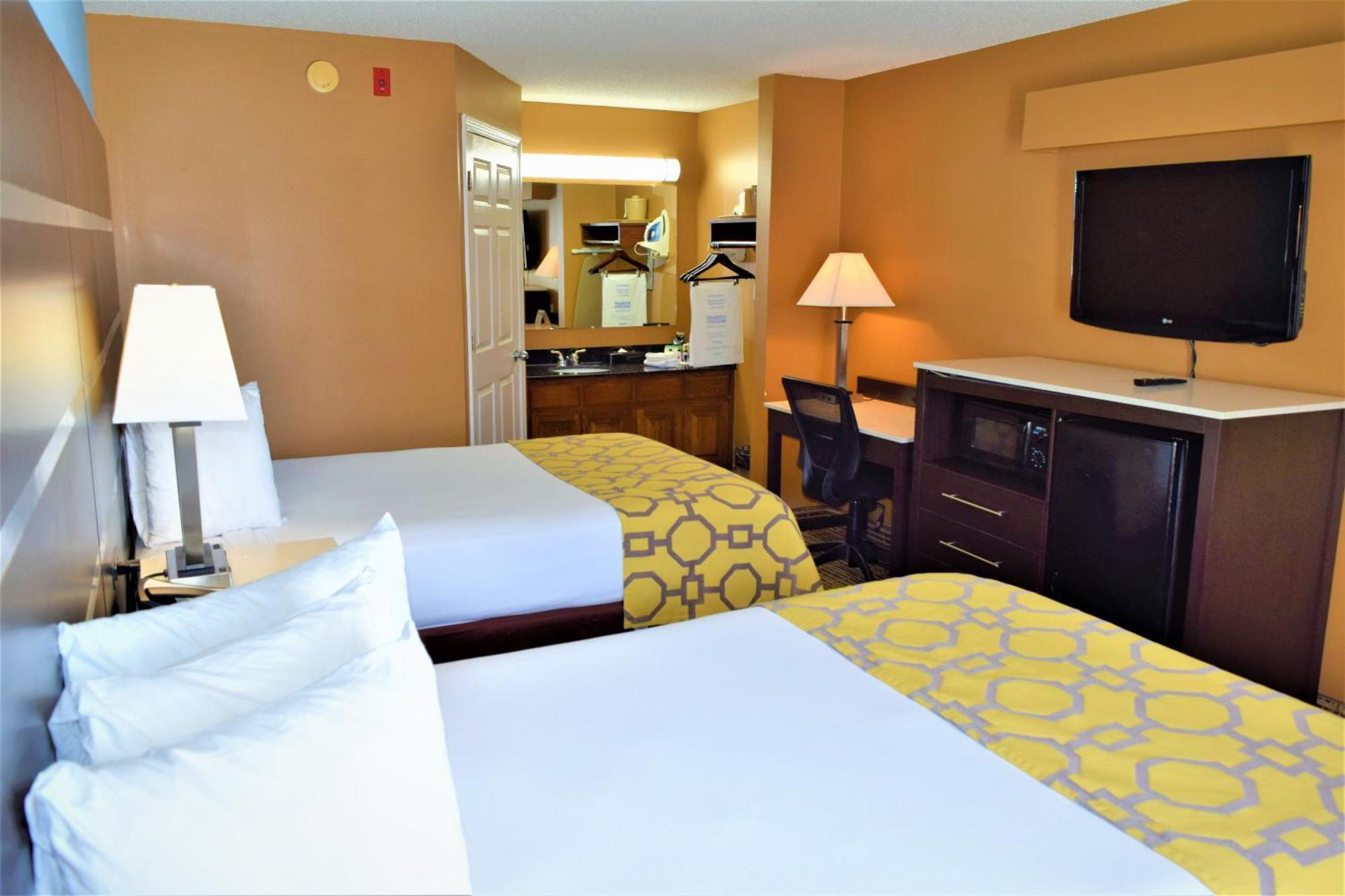 Deluxe Double Room with Two Double Beds - Non-Smoking
