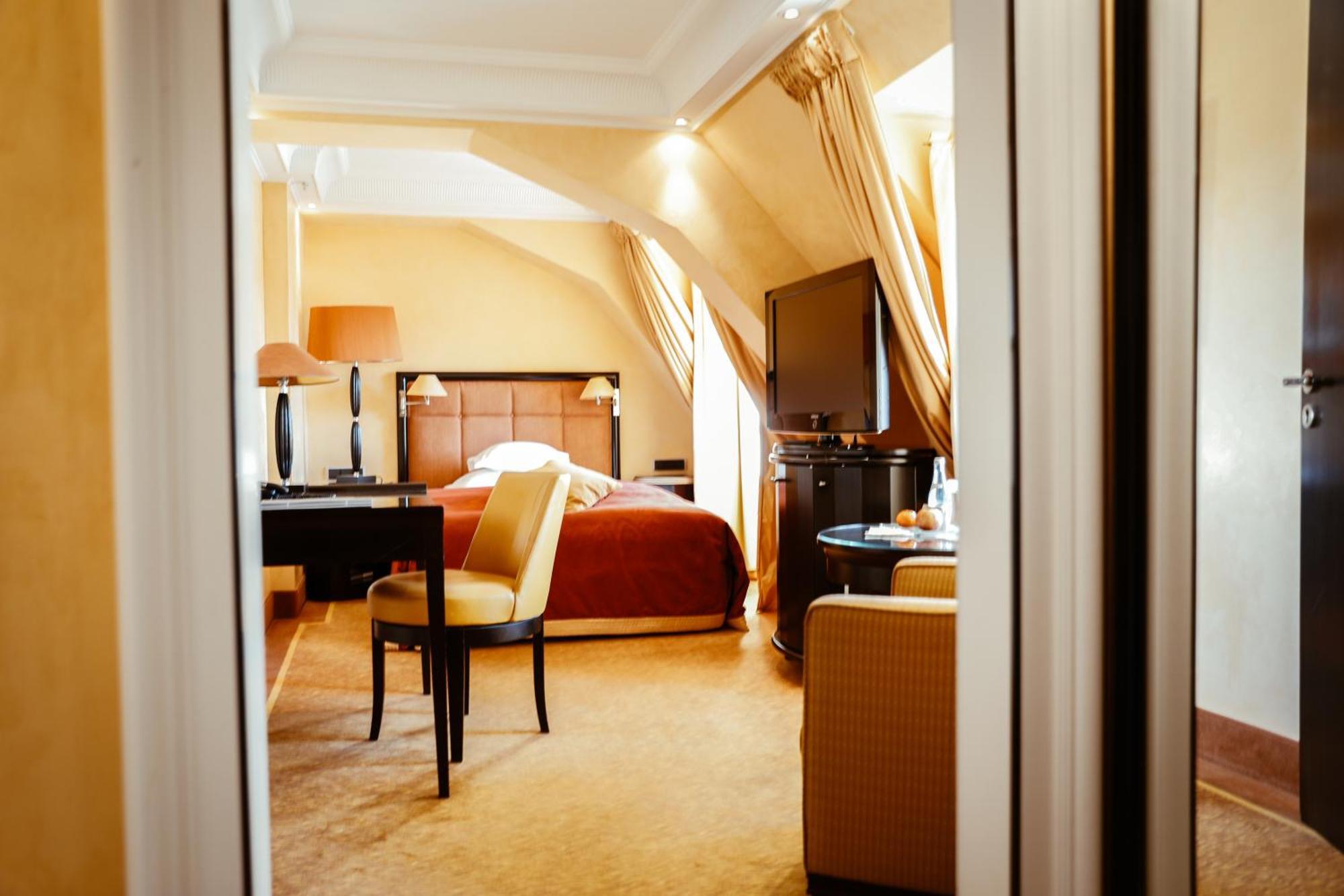 Deluxe Single Room