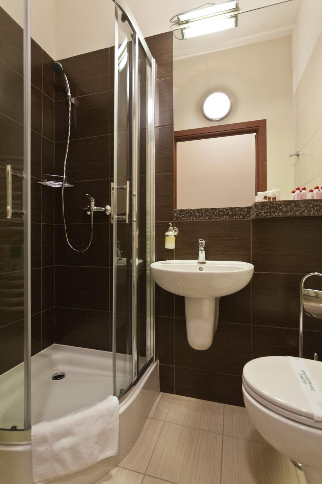 Double Room,1576716977:JPEG